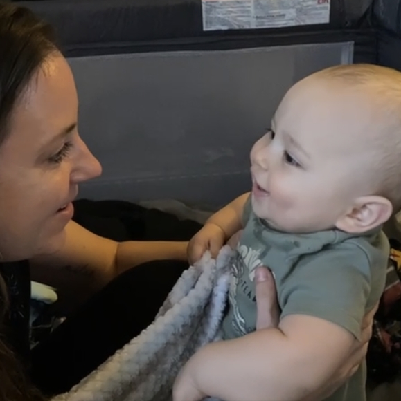 Meet your Posher, Kristin - Picture 2 of 3